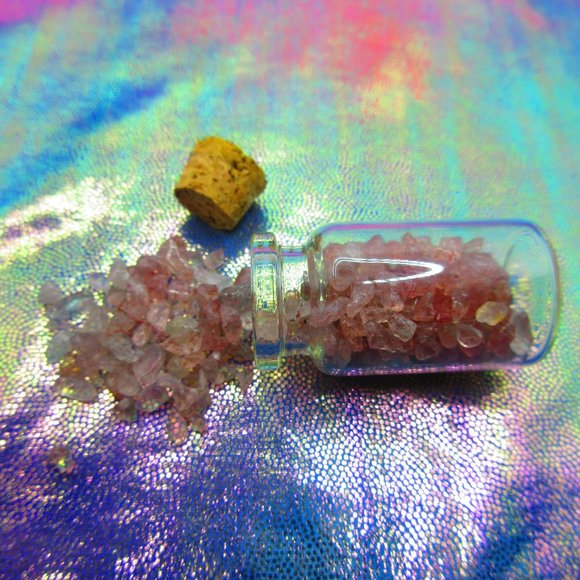 Strawberry Quartz Gemstone Chips In A Bottle Embellishments Natural Semi Preciou - Picture 2 of 3